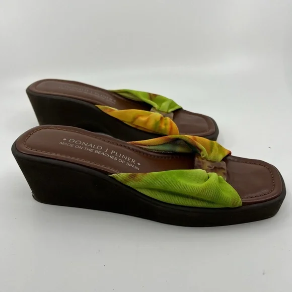 Donald  J Pliner Tie Dye Green Orange  Fabric Mesh Wedge/Slide Sandals 8 M - Picture 3 of 8